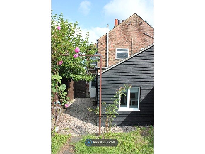 5 Bedroom Semi-Detached House To Rent In Acre Road, Kingston Upon Thames, KT2