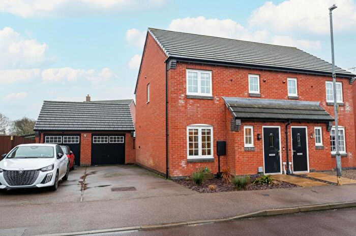 3 Bedroom Semi-Detached House For Sale In Abbott Drive, Stoney Stanton, LE9