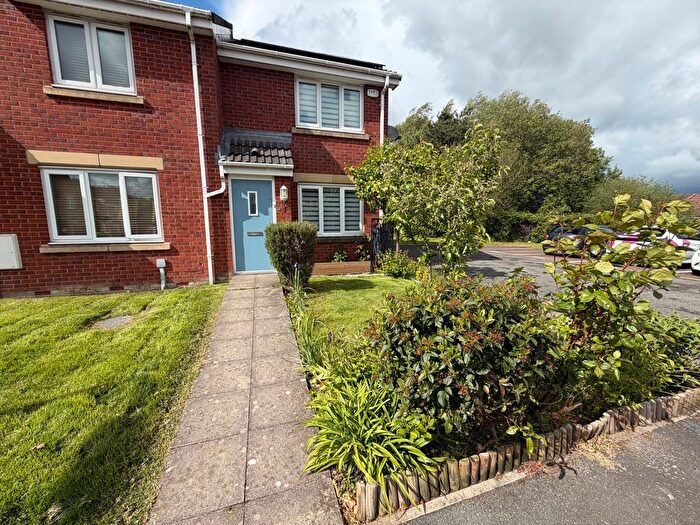2 Bedroom Semi-Detached House To Rent In Jethro Street, Bolton, BL2