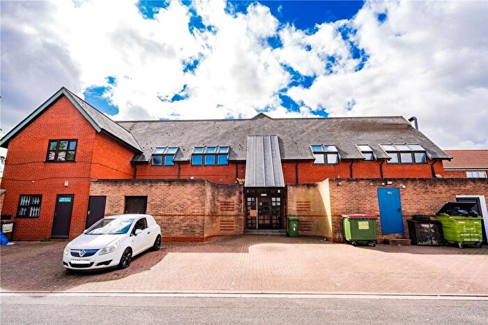 1 Bedroom Flat For Sale In Greenlands Avenue, New Waltham, DN36