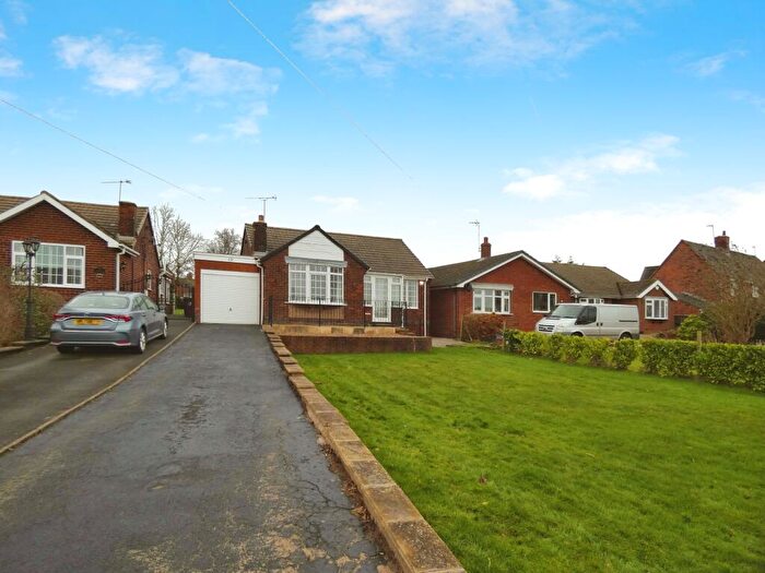 2 Bedroom Bungalow To Rent In Tibshelf Road, Holmewood, S42