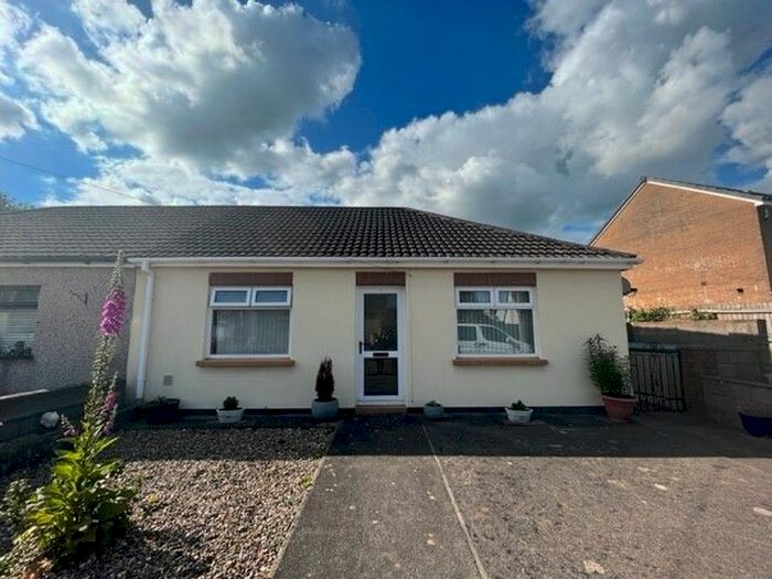 2 Bedroom Bungalow To Rent In Caerbragdy, Caerphilly, CF83