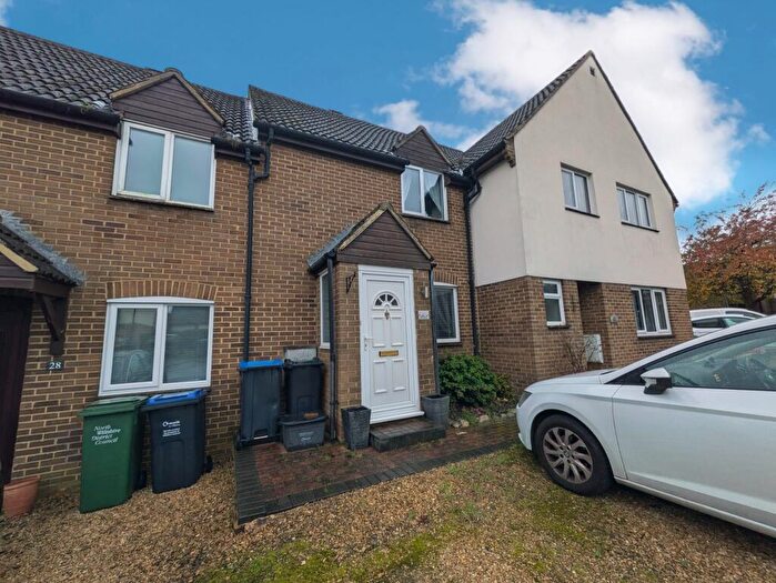2 Bedroom House To Rent In Buckingham Road, Chippenham, SN15