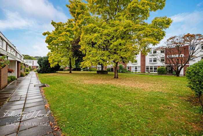 2 Bedroom Apartment For Sale In Sweyn Place, London, SE3
