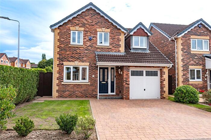 4 Bedroom Detached House For Sale In Skye View, Rothwell, Leeds, LS26