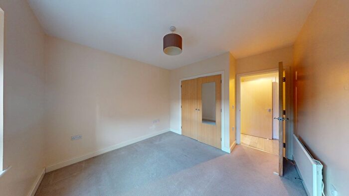 1 Bedroom Flat To Rent In Rosse Gardens, Hither Green, London, SE13