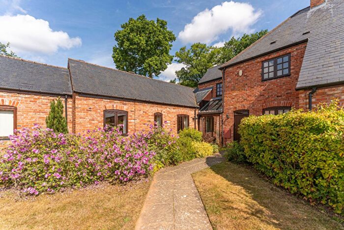 4 Bedroom Barn Conversion For Sale In Haseley Court, Haseley, Warwick, CV35