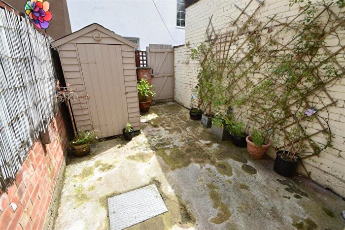 1 Bedroom Cottage To Rent In Town Lane, Little Neston, CH64