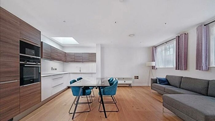 2 Bedroom Flat To Rent In Patcham Terrace, London, SW8