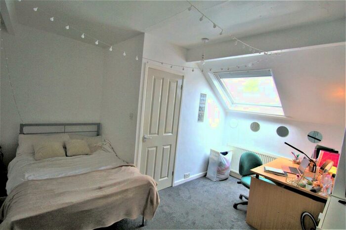 4 Bedroom Terraced House To Rent In Pomona Street, S11