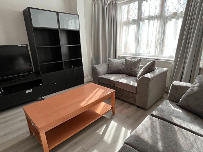 4 Bedroom Terraced House To Rent In Princes Gardens, London, W3