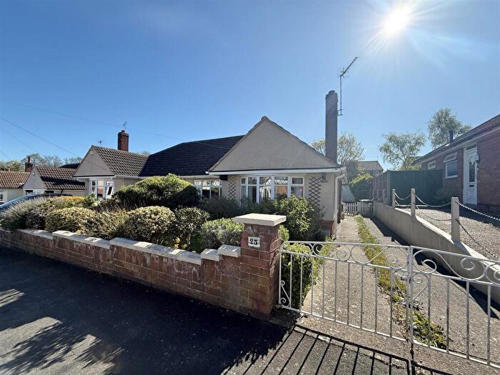 2 Bedroom Semi-Detached Bungalow For Sale In Avondale Road, Wigston, LE18