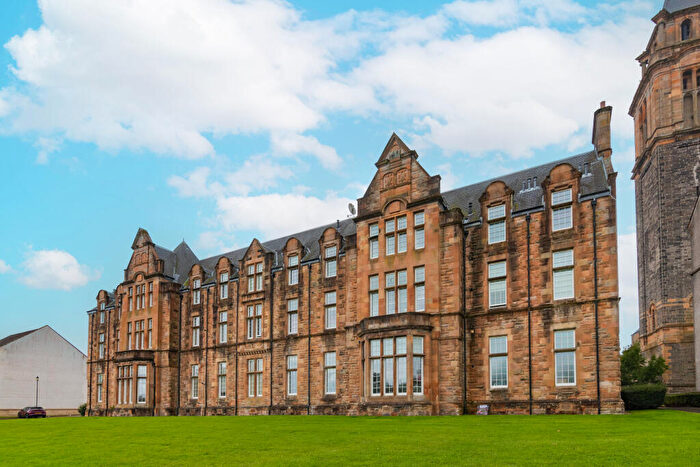 3 Bedroom Apartment To Rent In Parklands Oval, Glasgow City, G53