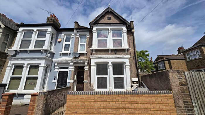 2 Bedroom Flat To Rent In Tudor Road, London, E6