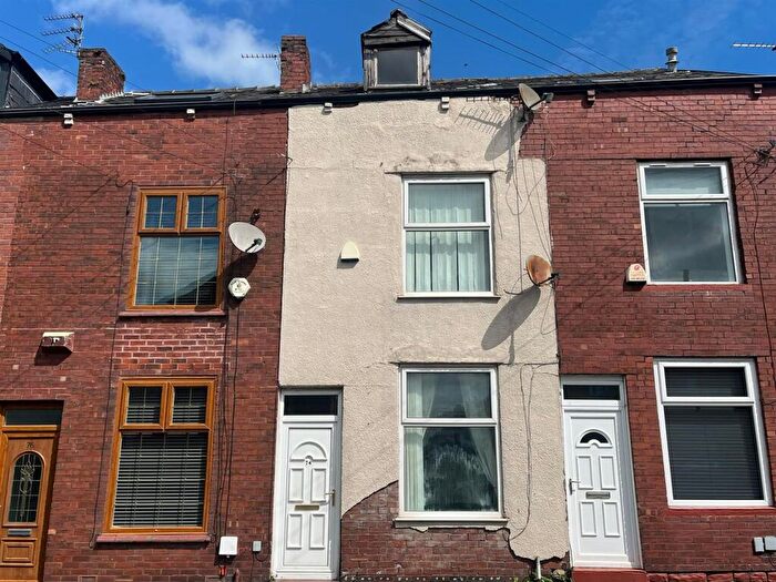 3 Bedroom Terraced House For Sale In St. Georges Street, Stalybridge, SK15