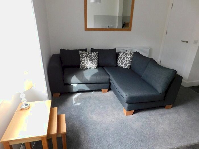 2 Bedroom Flat To Rent In Rosefield Street, West End, Dundee, DD1