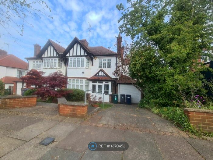4 Bedroom Semi-Detached House To Rent In Alberon Gardens, London, NW11