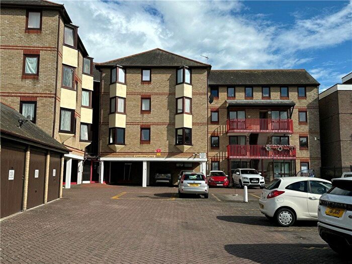 2 Bedroom Apartment For Sale In Rosemary Road, Clacton-on-Sea, Essex, CO15