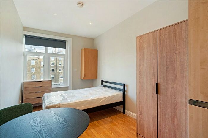 Studio To Rent In Courtfield Gardens, South Kensington, London, SW5