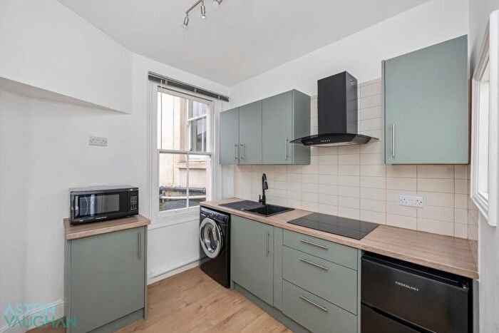 Apartment To Rent In Norton Road, Hove, BN3