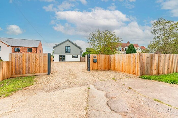 5 Bedroom Detached House To Rent In Watton Road, Hingham, NR9
