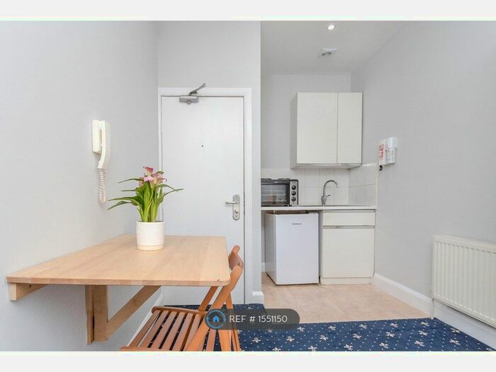 Studio To Rent In Talbot Square, London, W2