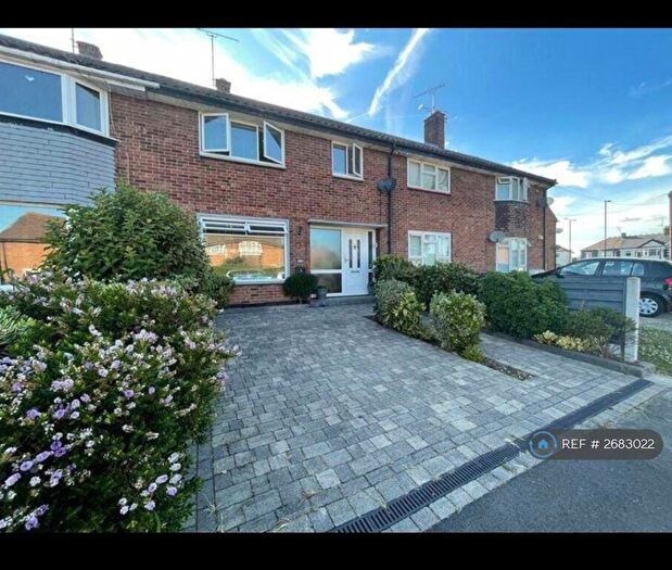 3 Bedroom Terraced House To Rent In Mendip Crescent, Westcliff-On-Sea, SS0