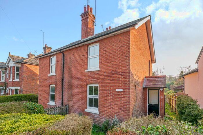 3 Bedroom Semi-Detached House For Sale In Barley Hill, Dunbridge, Romsey, SO51