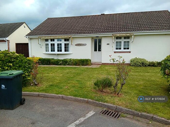 3 Bedroom Bungalow To Rent In Stirling Way, Christchurch, BH23