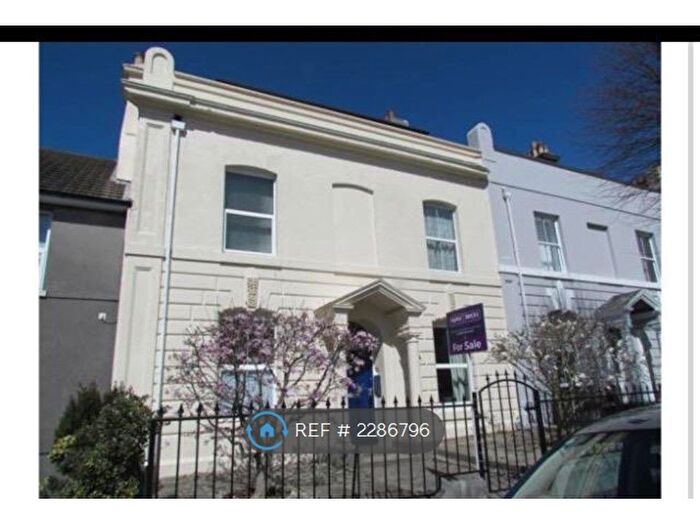 1 Bedroom Flat To Rent In Haddington Road, Plymouth, PL2