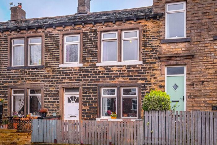 2 Bedroom Terraced House To Rent In Townend, Golcar, HD7