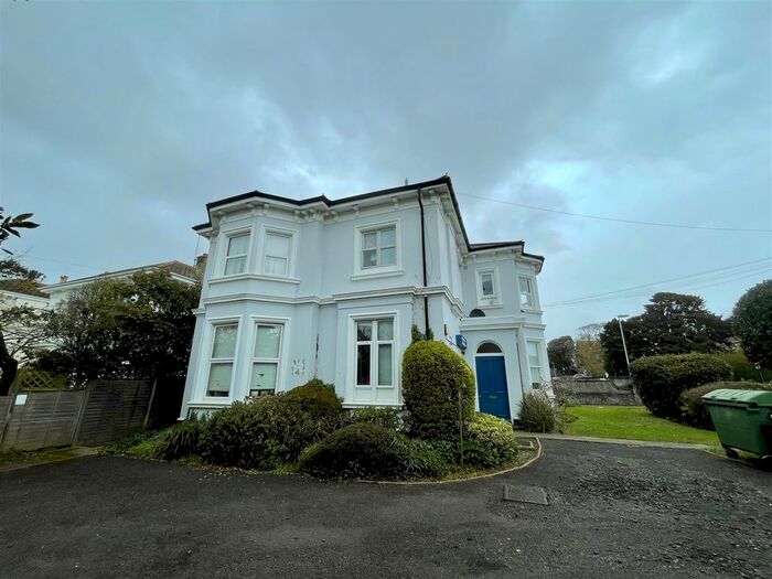 Studio To Rent In Malvern House, Westbrooke, Worthing, BN11