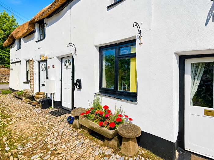 1 Bedroom Terraced House For Sale In Eaton Place, Paignton, TQ4
