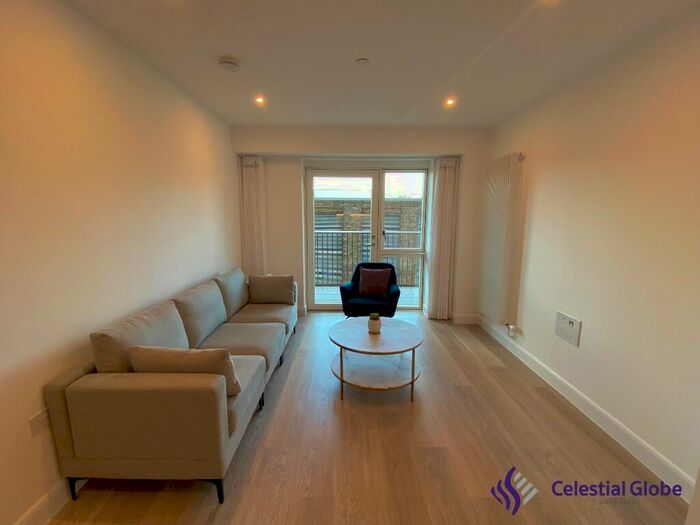2 Bedroom Apartment To Rent In Seagull Lane, London, E16