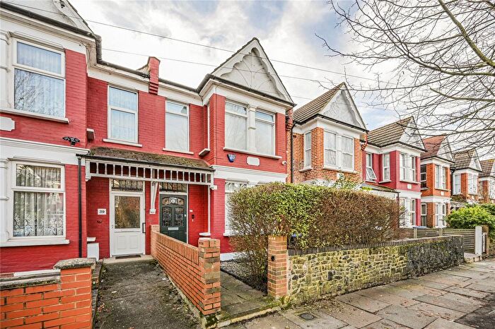 3 Bedroom Terraced House For Sale In York Road, London, N11