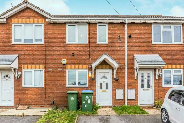 2 Bedroom Terraced House To Rent In Elgin Road, Southampton, Hampshire, SO15