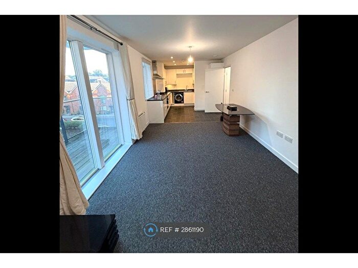 2 Bedroom Flat To Rent In Callender Road, Erith, DA8