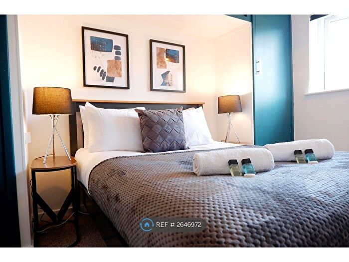 4 Bedroom Semi-Detached House To Rent In Blinco Grove, Cambridge, CB1