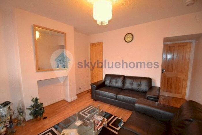 4 Bedroom Terraced House To Rent In Jarrom Street, Leicester, LE2