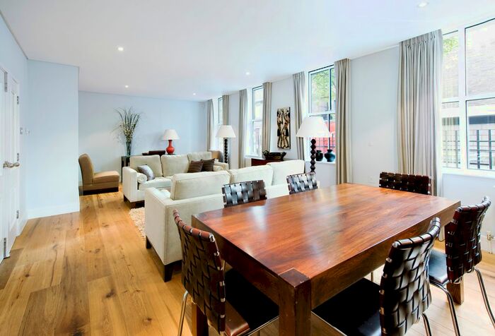 3 Bedroom Flat To Rent In Robert Adam Street, London, W1U