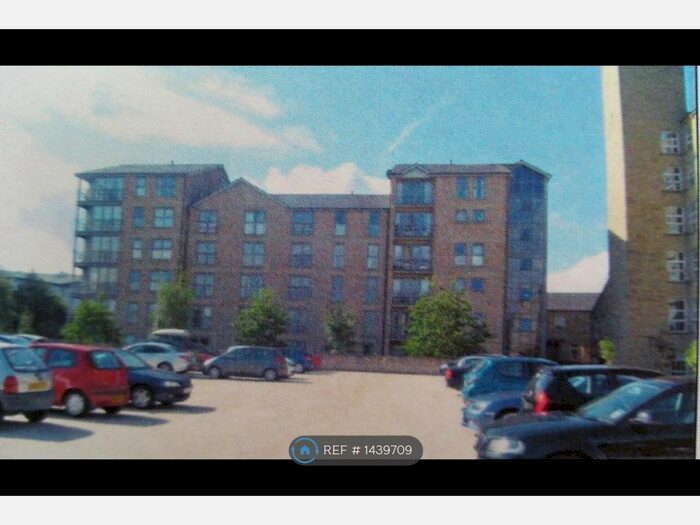 2 Bedroom Flat To Rent In Westbury Fold, Elland, HX5