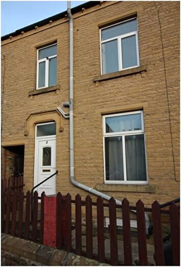 2 Bedroom Terraced House To Rent In Sufton Street, Birkby, Huddersfield, HD2