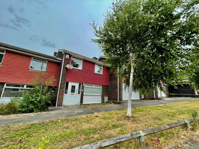 3 Bedroom Terraced House To Rent In Whitehall Road, Gateshead, NE8