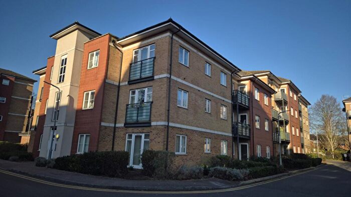 1 Bedroom Flat To Rent In The Parklands, Dunstable, LU5