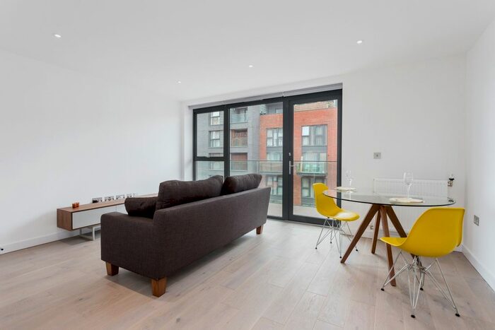 1 Bedroom Flat To Rent In Singapore Road, London, W13