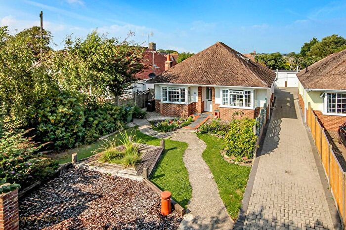 3 Bedroom Chalet For Sale In St. Marys Drive, East Preston, BN16