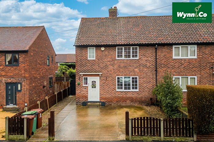 3 Bedroom Semi Detached House For Sale In Oak Avenue, Normanton, WF6