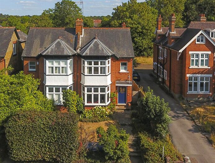 4 Bedroom Semi-Detached House For Sale In Portsmouth Road, Thames Ditton, KT7