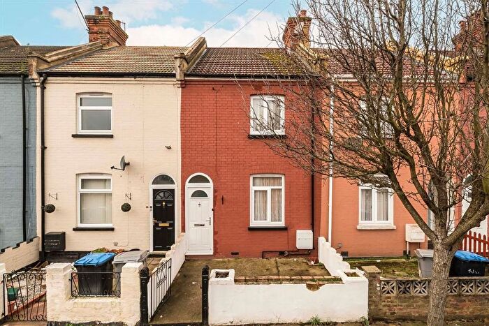 2 Bedroom Property For Sale In Gresham Road, Willesden, NW10