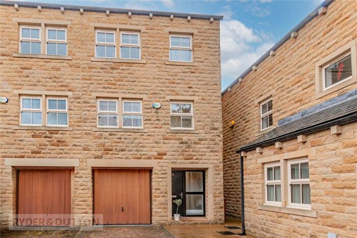 4 Bedroom Semi-Detached House For Sale In Bowler Way, Greenfield, Saddleworth, OL3